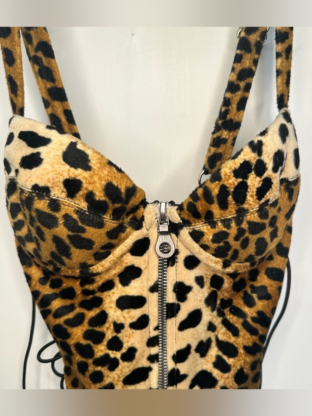 Deviations Dress In Peace Cheetah Bodysuit- Size XS Y2K - Picture 2 of 10